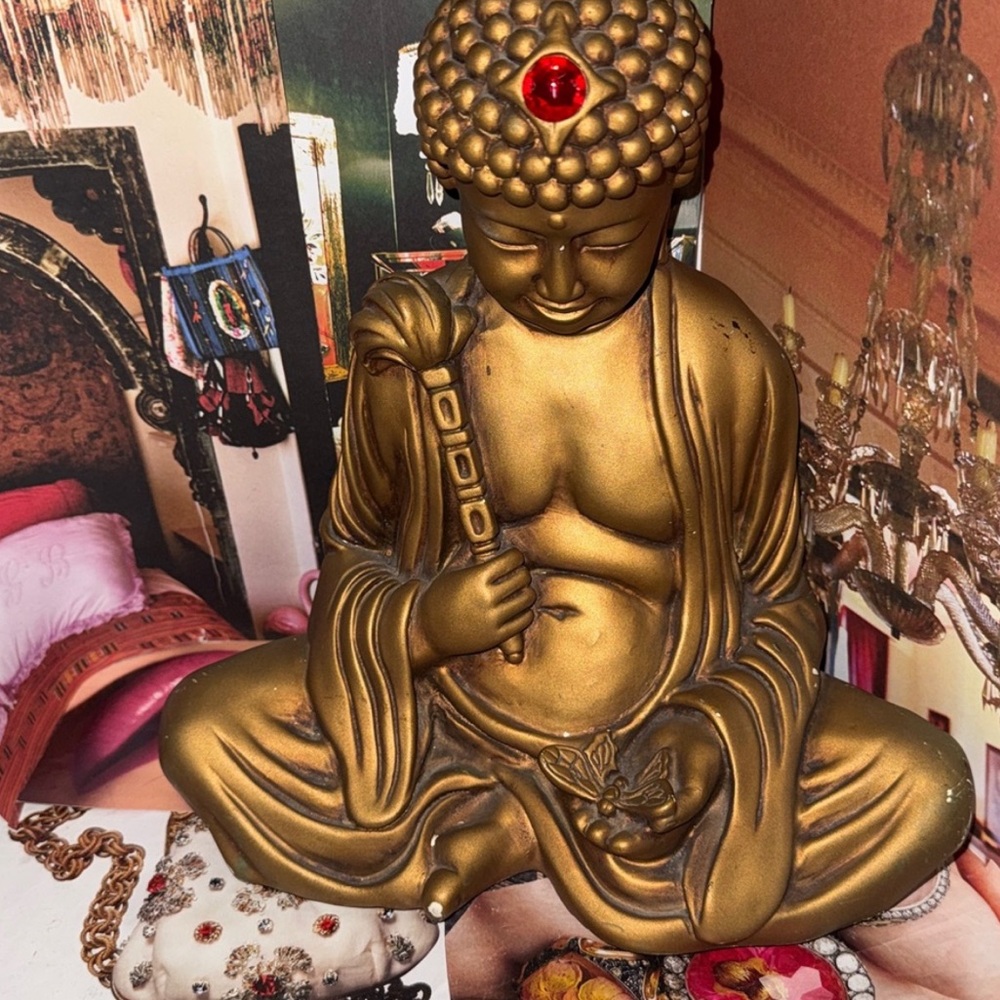 🌳💎🕊️ • 🙏🏽 Universal Statuary Corp. x Namaste’ Vibes 🙏🏽• 🕊️